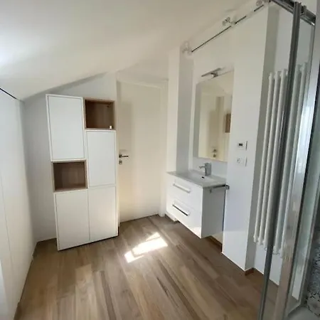 Deliziosa Mansarda Con Vista Panoramica Appartement Cuneo Buitenkant foto